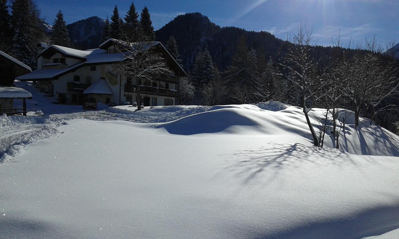 Rifugio Caltena Fiera Di Primiero Exterior foto